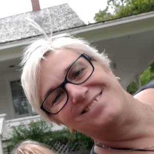 Meet your Posher, Christine